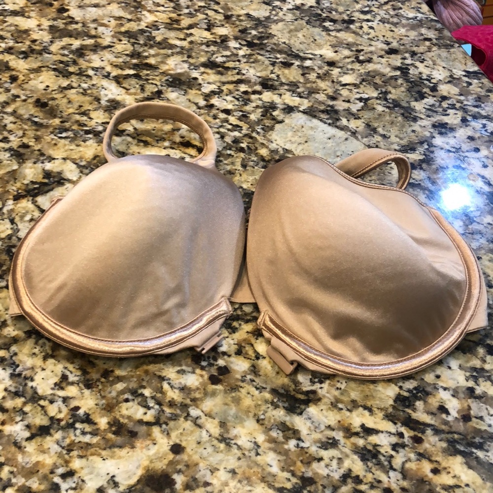 Women’s Size 36DD Bra Snap Front